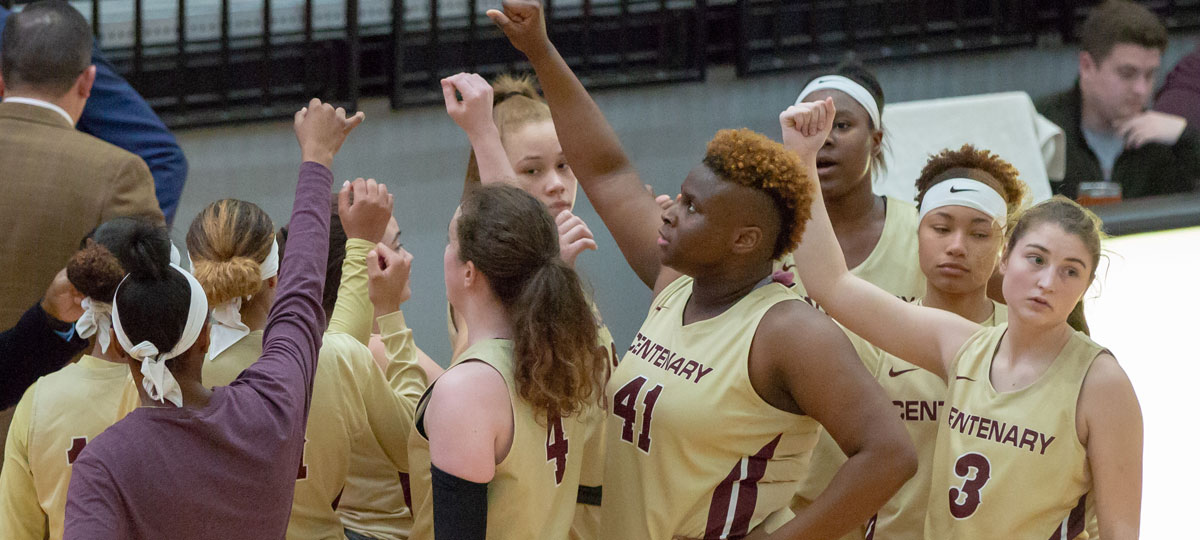 Women's Basketball To Face St. Thomas At Home Friday