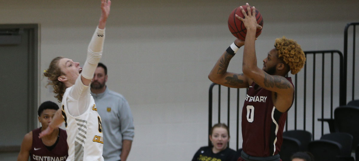 Top Two Teams In SCAC Meet As Men's Basketball Hosts St. Thomas