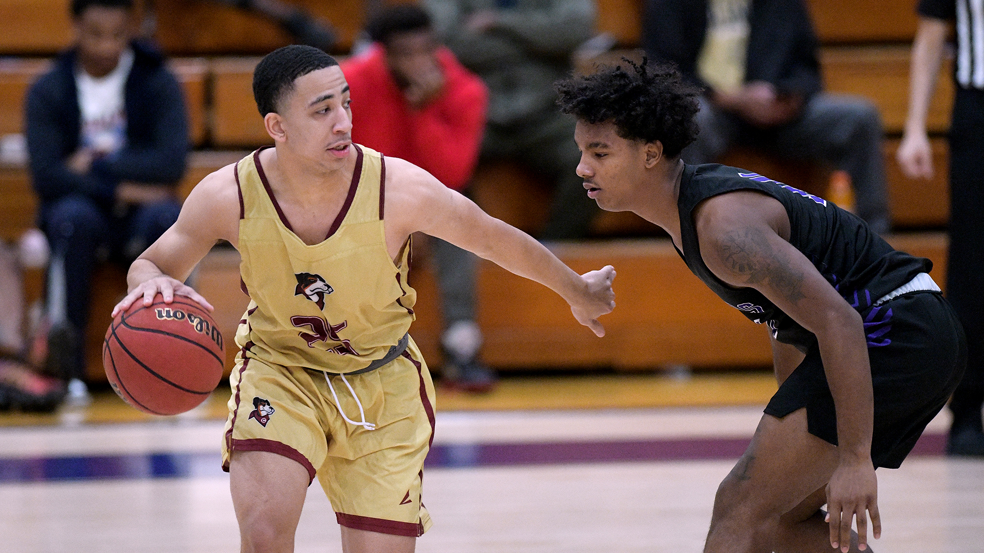 Gents Fall At ULM IN Exhibition On Wednesday Evening