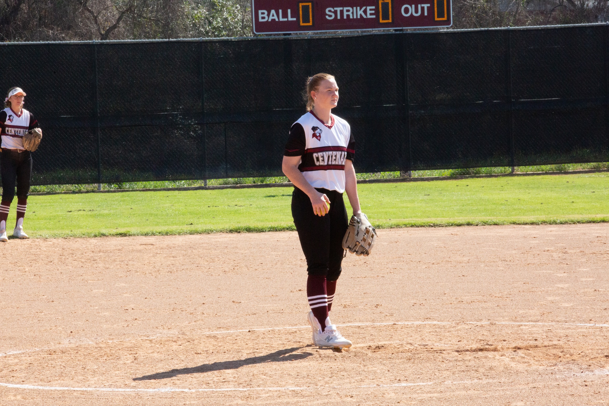 Senior P Ashley Hunter picked up the win on Sunday as she helped lead the Ladies to a series sweep over Dallas.