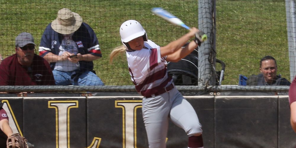 Dunn??s Record Blast Lifts Ladies Softball to 4-0 Win in SCAC Tournament Opener