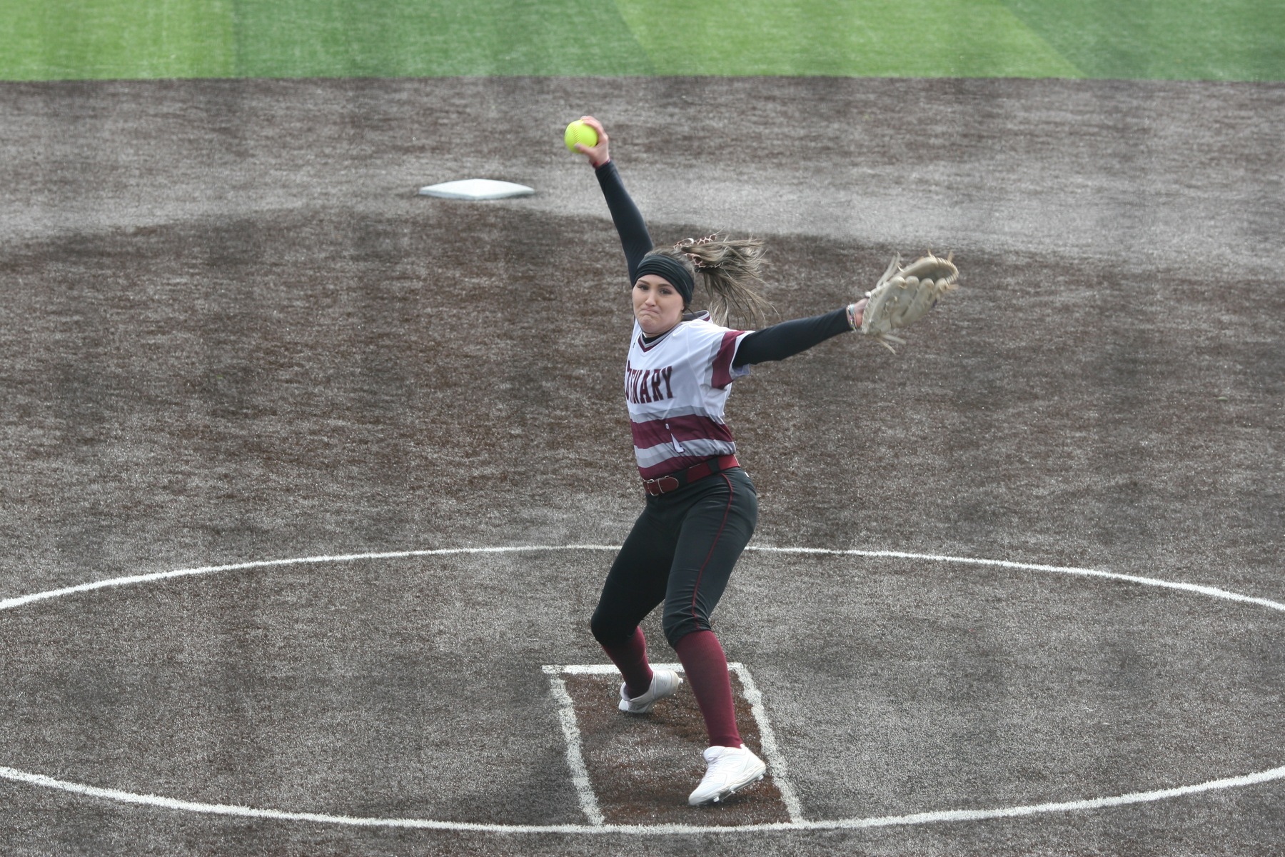 Softball Earns Split with Oneonta Monday Afternoon in Marshall