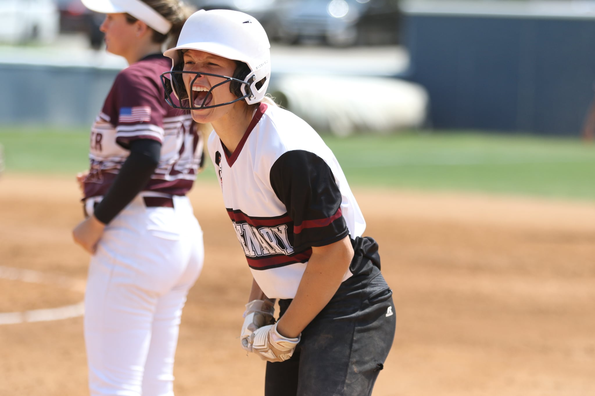 Senior RF and the red-hot Ladies completed a three-game sweep of Schreiner on Saturday.