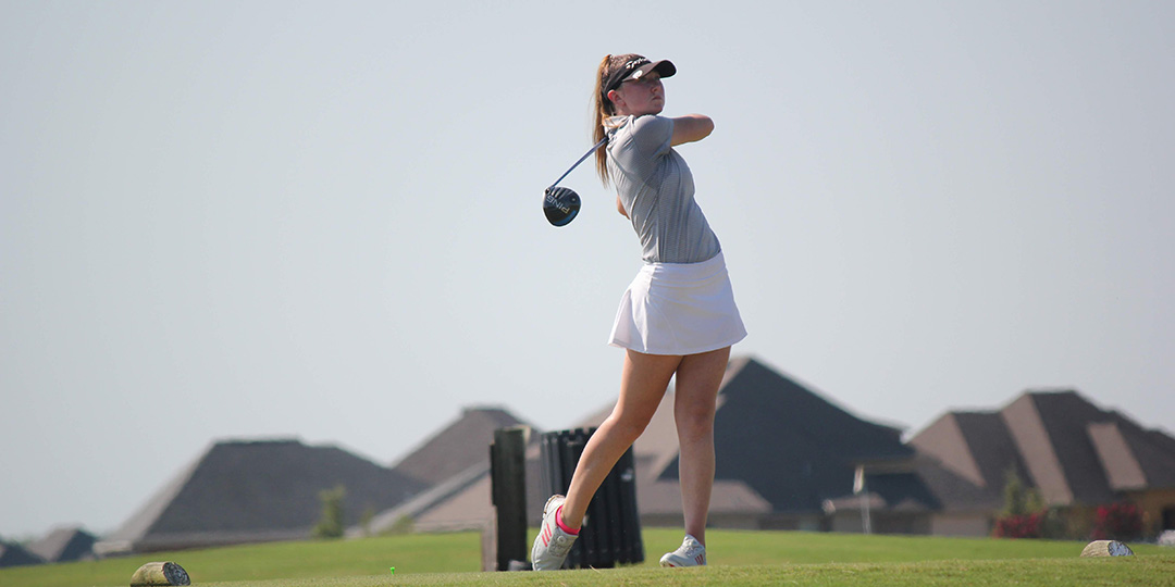 Hayes Improves 13 strokes on Second Day, Jumps Up Four Spots for Ladies Golf