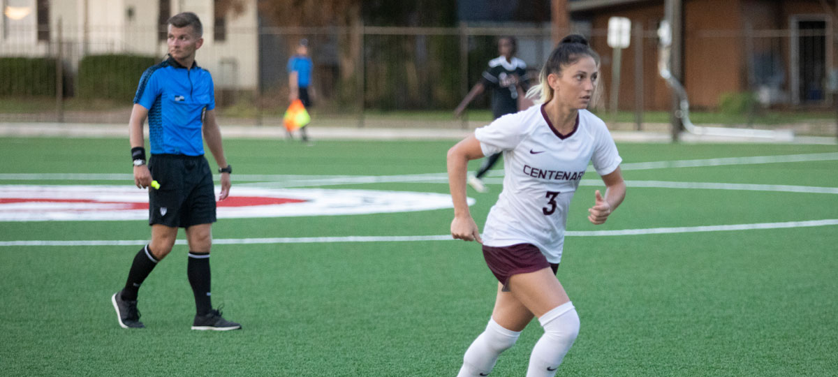 Ladies soccer remains undefeated with 4-1 victory over Schreiner