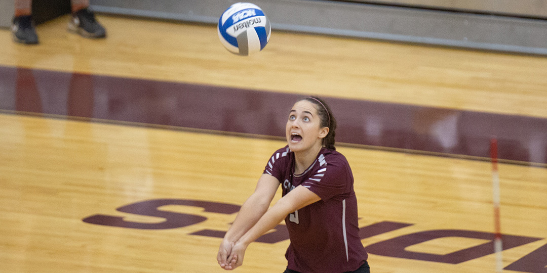 Senior Amanda Farr hit seven service aces in match one (Photo courtesy of Curt Youngblood).